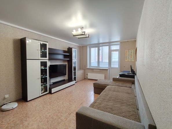 
   Продам 3-комнатную, 76.6 м², Амурская 21-я ул, 25/1

. Фото 24.