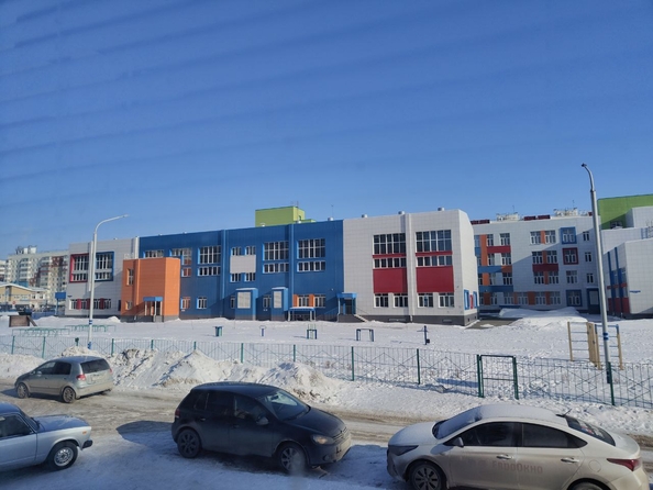 
   Продам 3-комнатную, 76.6 м², Амурская 21-я ул, 25/1

. Фото 26.