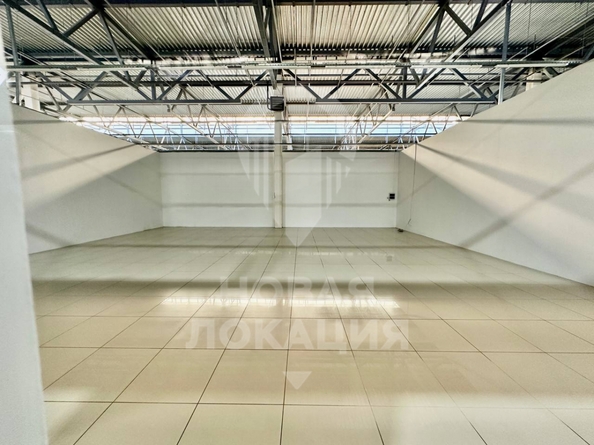 
   Сдам торговое помещение, 1000 м², Комарова пр-кт, 13В

. Фото 39.