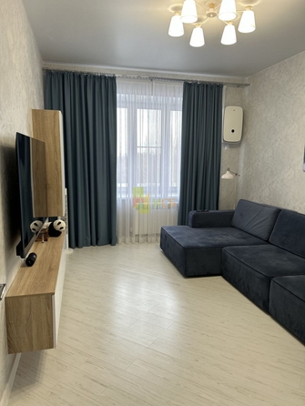 
   Продам 3-комнатную, 95 м², Шукшина ул, 8

. Фото 3.