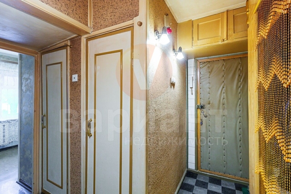 
   Продам 3-комнатную, 50 м², Блюхера ул, 12А

. Фото 2.