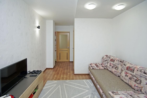 
   Продам 3-комнатную, 80.1 м², Туполева ул, 2

. Фото 1.