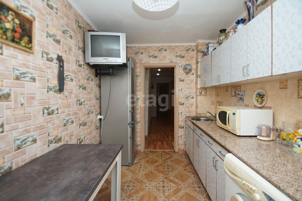 
   Продам 3-комнатную, 59 м², Северная 24-я ул, 172Г

. Фото 3.