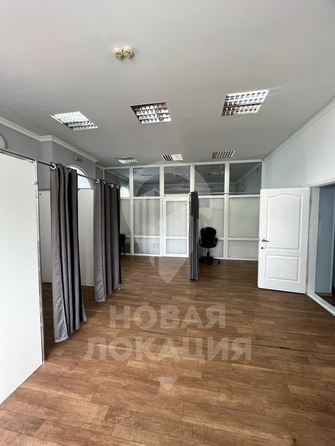 
  Сдается офис, 200 м², Герцена ул, д. 200
. Фото 4.