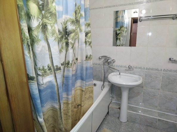 
  Сдам в аренду 2-комнатную квартиру, 62.5 м², Омск

. Фото 14.