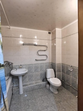 
  Сдам в аренду 2-комнатную квартиру, 62.5 м², Омск

. Фото 15.