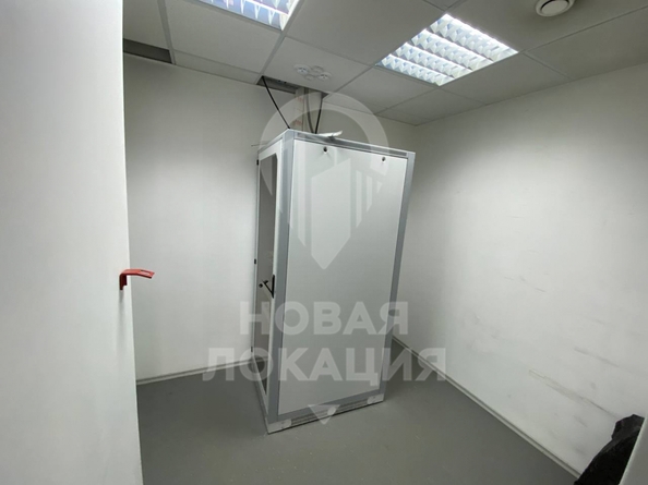 
  Сдается универсальное помещение, 200 м², Карла Маркса пр-кт, д. 17
. Фото 30.