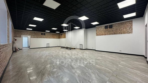 
  Продается универсальное помещение, 105 м², Тютчева ул, д. 8
. Фото 1.