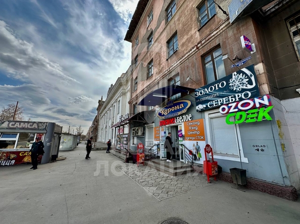 
  Продается торговая площадь, 582 м², Богдана Хмельницкого ул, д. 214
. Фото 1.