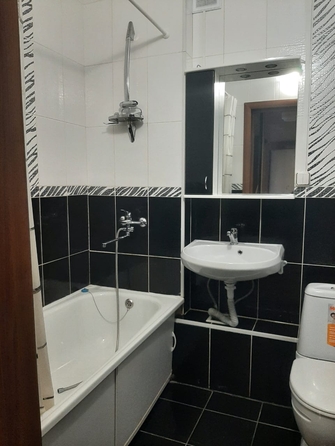 
  Сдается 1-комн. квартира, 36 м², Перелета ул
. Фото 9.