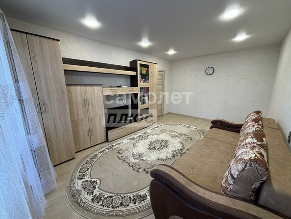 
  Продается 1-комн. квартира, 37.3 м², Северная 33-я ул, д. 122
. Фото 4.