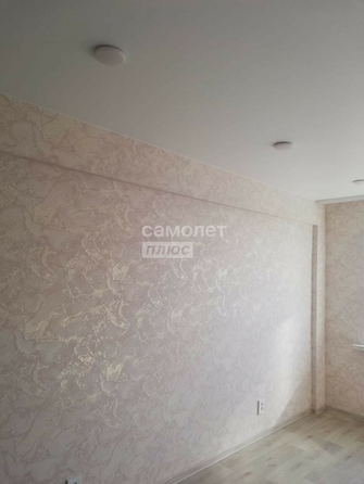 
  Продается 1-комн. квартира, 33 м², 75-й гвардейской бригады, д. 10
. Фото 1.