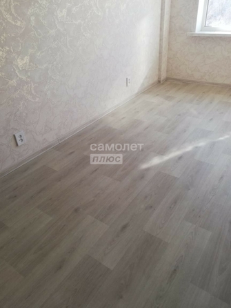 
  Продается 1-комн. квартира, 33 м², 75-й гвардейской бригады, д. 10
. Фото 3.