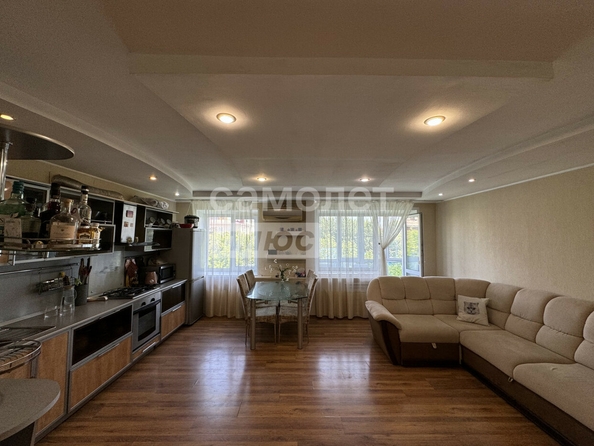 
  Продается 4-комн. квартира, 87.8 м², Петра Ильичева ул, д. 1
. Фото 3.