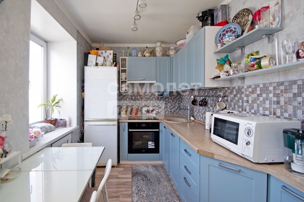 
  Продается 3-комн. квартира, 60 м², Кемеровская ул, д. 22
. Фото 2.