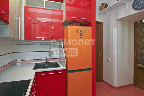 
  Продается 3-комн. квартира, 55 м², Голика ул, д. 2
. Фото 3.