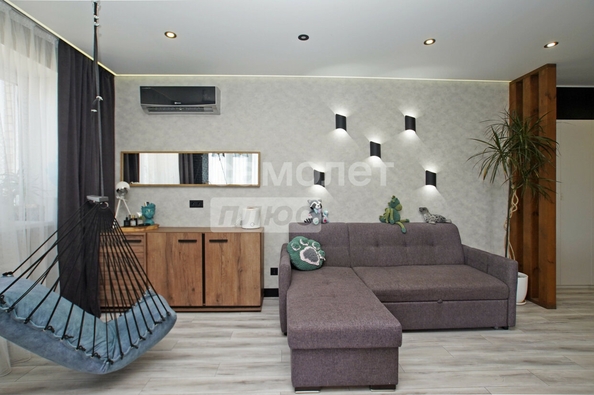
  Продается 1-комн. квартира, 48.9 м², Пригородная ул, д. 21к3
. Фото 2.