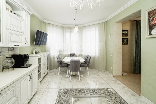
  Продается дом, 325.1 м², Омск
. Фото 3.
