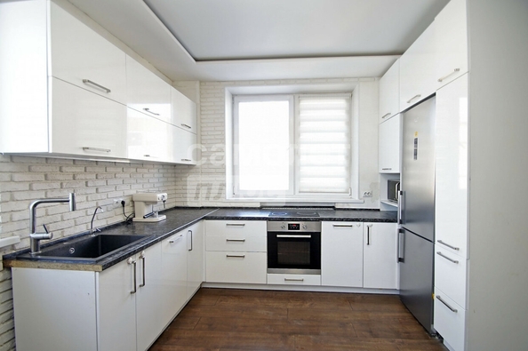 
  Продается 2-комн. квартира, 63.1 м², ЖК Изумрудный берег, дом 1.1
. Фото 5.