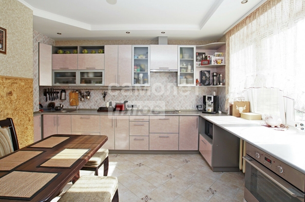 
  Продается 3-комн. квартира, 90 м², Звездная ул, д. 6
. Фото 3.