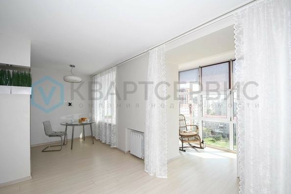 
  Продается 4-комн. квартира, 94.7 м², Арнольда Нейбута ул, д. 14
. Фото 3.