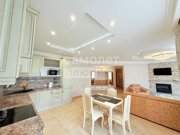 
  Продается 2-комн. квартира, 74.6 м², Перелета ул, д. 33
. Фото 3.