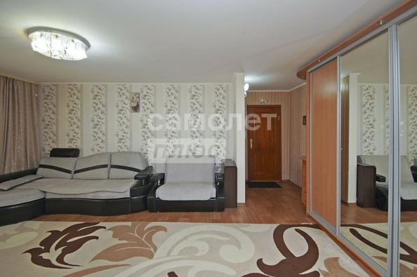 
  Продается 3-комн. квартира, 63 м², Куйбышева ул, д. 81
. Фото 2.