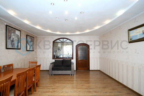 
  Продается дом, 234.8 м², Омск
. Фото 4.