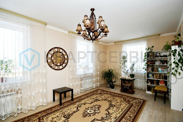
  Продается дом, 222 м², Омск
. Фото 2.
