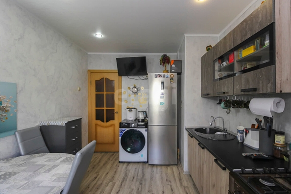 
  Продается 3-комн. квартира, 63.3 м², 70 лет Октября ул, д. 13
. Фото 3.