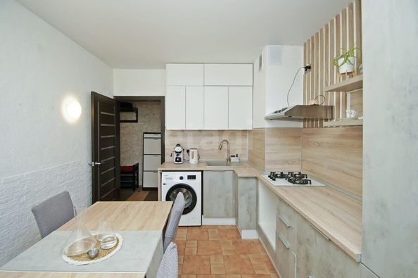 
  Продается 3-комн. квартира, 63.7 м², Омская ул, д. 127
. Фото 5.