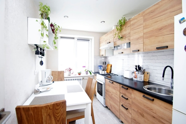 
  Продается 2-комн. квартира, 51.4 м², Волховстроя ул, д. 90
. Фото 2.