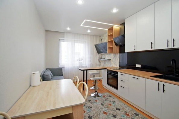 
  Продается 3-комн. квартира, 72 м², Стороженко ул, д. 25к9
. Фото 1.