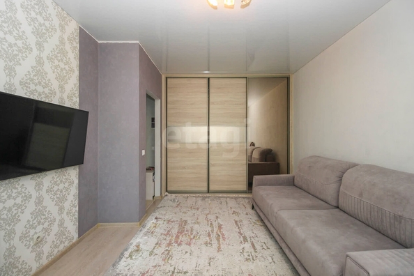 
  Продается 1-комн. квартира, 36.2 м², Крупской ул, д. 38
. Фото 2.