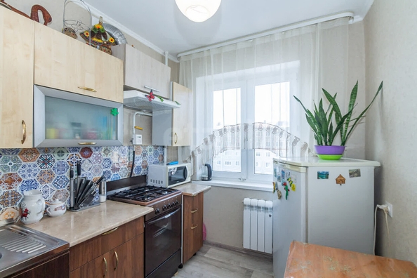 
  Продается 2-комн. квартира, 39 м², Силина ул, д. 11
. Фото 4.