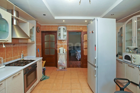 
  Продается дом, 200.6 м², село Новомосковка
. Фото 1.