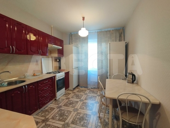 
  Продается 3-комн. квартира, 74.5 м², Кирова ул, д. 18/1
. Фото 4.