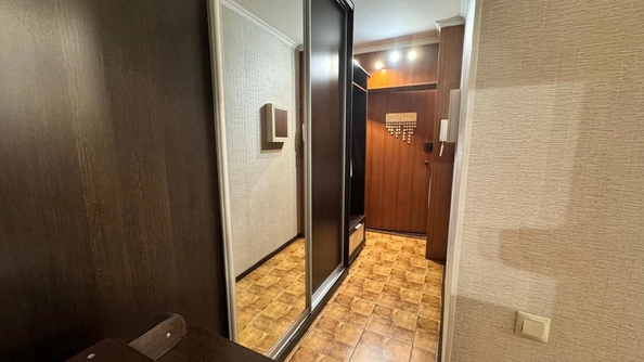 
  Продается 2-комн. квартира, 49.8 м², Ишимская ул, д. 15
. Фото 2.