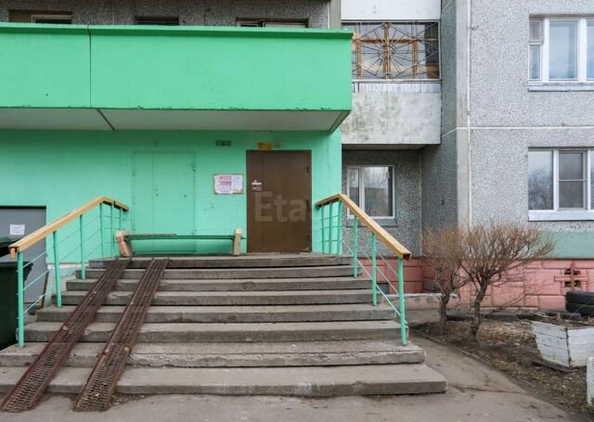 
  Продается 3-комн. квартира, 68.5 м², Дианова ул, д. 12
. Фото 2.
