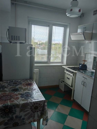 
  Продается 3-комн. квартира, 55.6 м², Амурская 11-я ул, д. 4
. Фото 5.