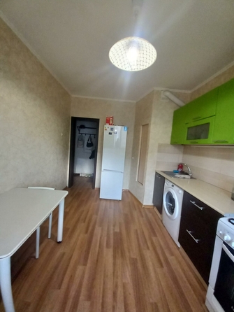 
  Продается 1-комн. квартира, 33.7 м², Малиновского ул, д. 10
. Фото 1.