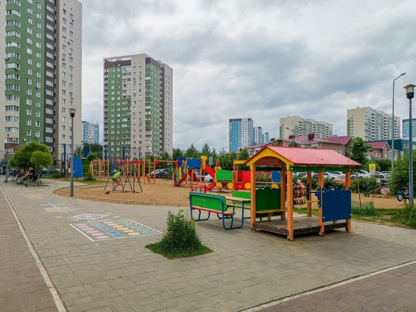 
  Продается 2-комн. квартира, 58.4 м², Кузьмина б-р, д. 27
. Фото 3.