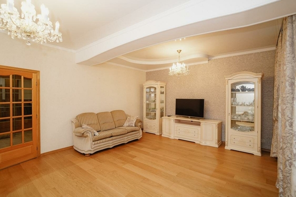 
  Продается 4-комн. квартира, 117.3 м², Химиков ул, д. 31
. Фото 3.