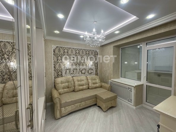 
  Продается 2-комн. квартира, 42 м², Комарова пр-кт, д. 11/4
. Фото 1.
