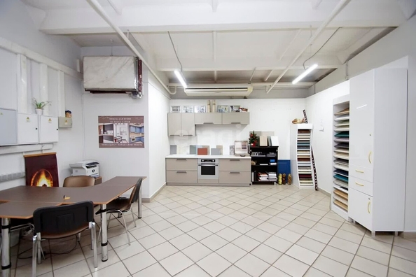 
  Сдается универсальное помещение, 600 м², Орджоникидзе ул, д. 164
. Фото 4.
