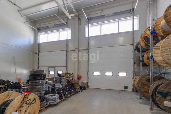 
  Сдается универсальное помещение, 300 м², Лукашевича ул, д. 3/1
. Фото 1.