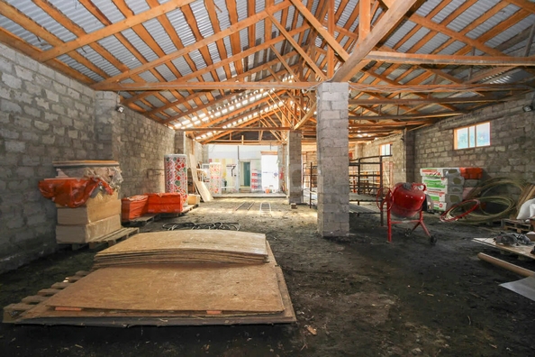 
  Сдается производственное помещение, 360 м², Путевая 5-я ул, д. 174
. Фото 1.