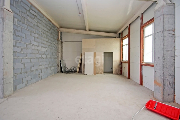 
  Сдается универсальное помещение, 175 м², Заозерная 10-я ул, д. 30
. Фото 3.