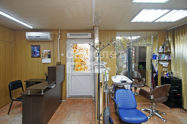 
  Продается универсальное помещение, 30 м², Маргелова ул, д. 47
. Фото 2.