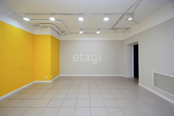 
  Продается универсальное помещение, 47 м², Шукшина ул, д. 3
. Фото 1.